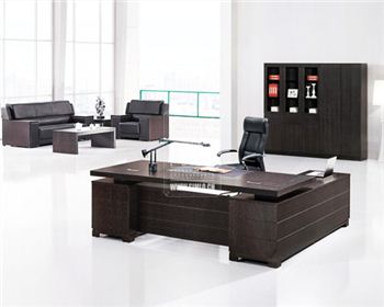 成品辦公家具好還是定制辦公家具好？怎么選？